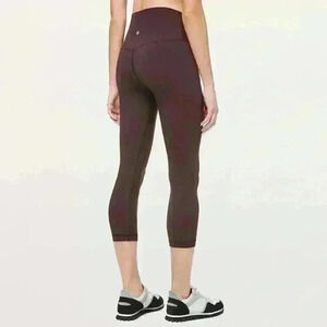 Lululemon Align Crop *21"
Plum Shadow size 4